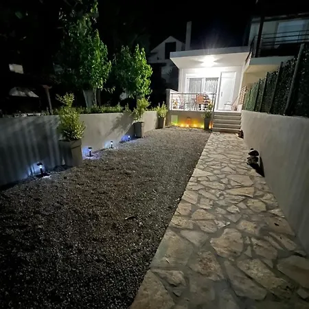 Akrotiri Luxury Апарт-отель 3*