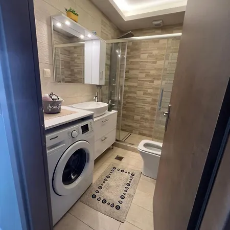 Akrotiri Luxury Trapeza (Peloponnese)