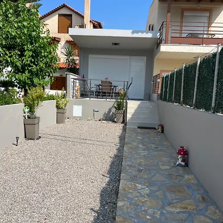 公寓式酒店 Akrotiri Luxury Trápeza