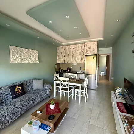 Akrotiri Luxury