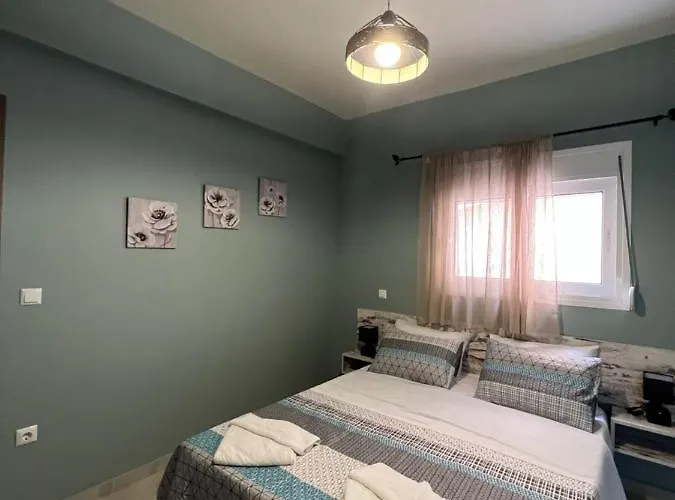 Akrotiri Luxury 3* Trapeza (Peloponnese)