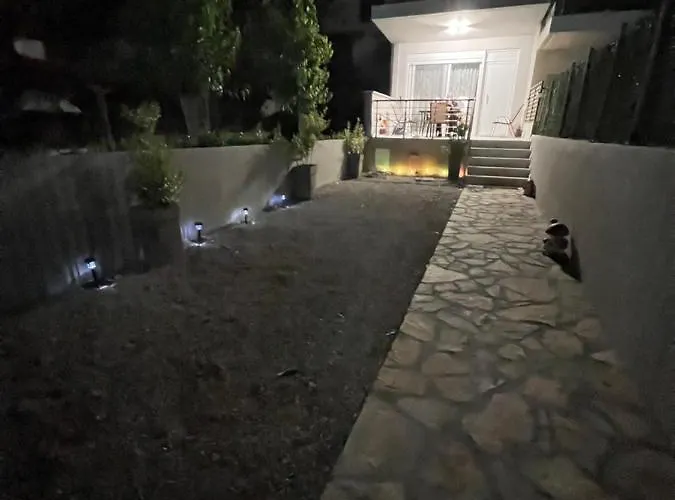 Apart-hotel Akrotiri Luxury