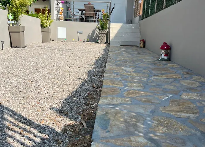 Akrotiri Luxury Apart-hotel 3*